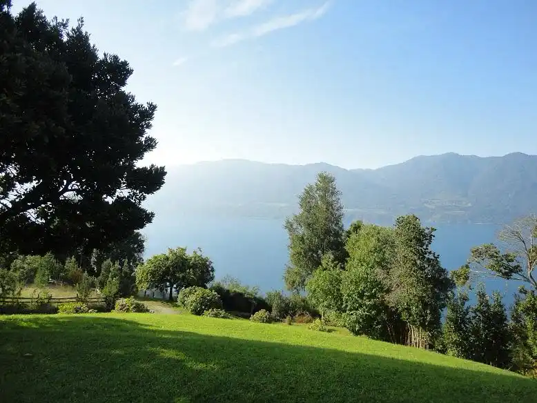 395 acres lake view estate with stables and guest infrastructure Chile